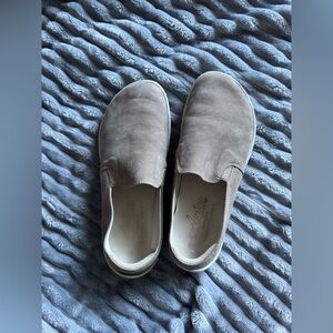 Aintap Women’s Slip-On Smoked Nubuck Leather Handmade Barefoot Shoes